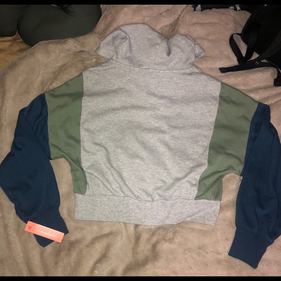 Crop zip up - Picture 3 of 3